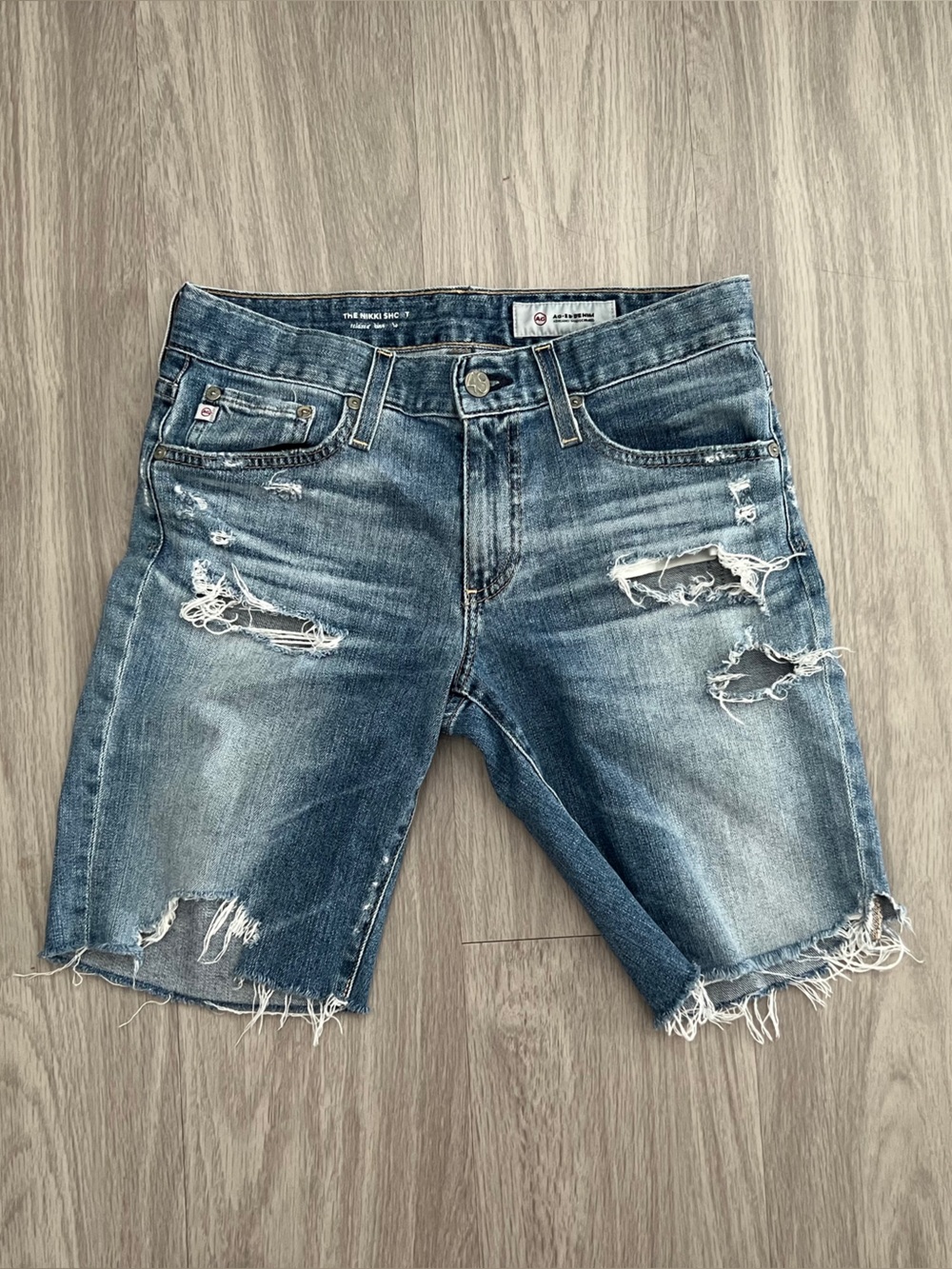 AG Adriano Goldschmied The Nikki Shorts 26 Distressed Denim Cutoff